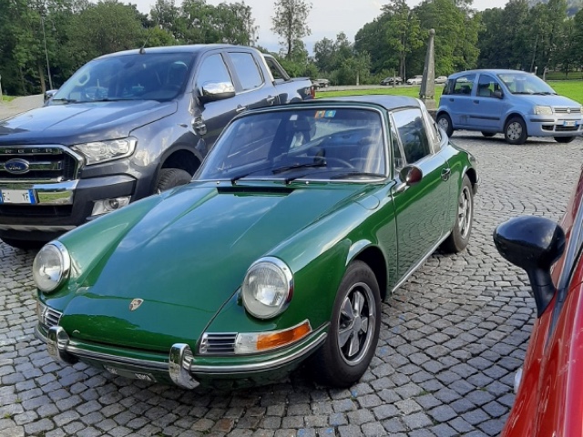 www.targhenere.net/gallery2/wp-content/uploads/2021/12/porsche_912_targa1968_1.jpg