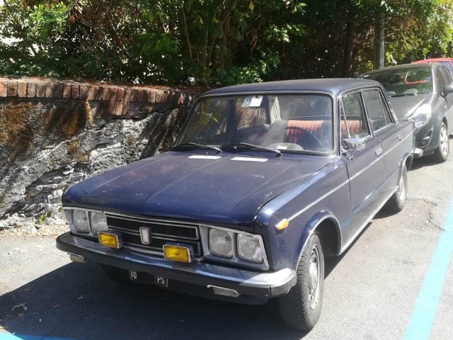 www.targhenere.net/gallery2/wp-content/uploads/2022/01/fiat125_spinte_tn33031_ant.jpg