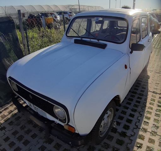 www.targhenere.net/gallery2/wp-content/uploads/2022/01/renault_4_tl_2.jpg
