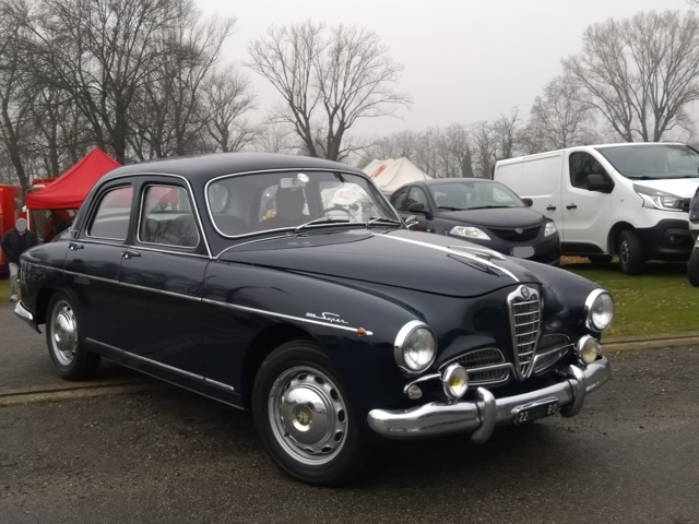 www.targhenere.net/gallery2/wp-content/uploads/2022/02/alfaromeo_1900_markino_tn43866_01.jpg