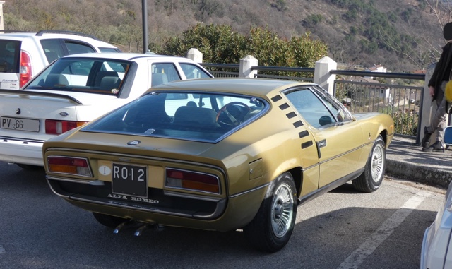 www.targhenere.net/gallery2/wp-content/uploads/2022/02/alfaromeo_montreal_gabford_tn44526.jpg