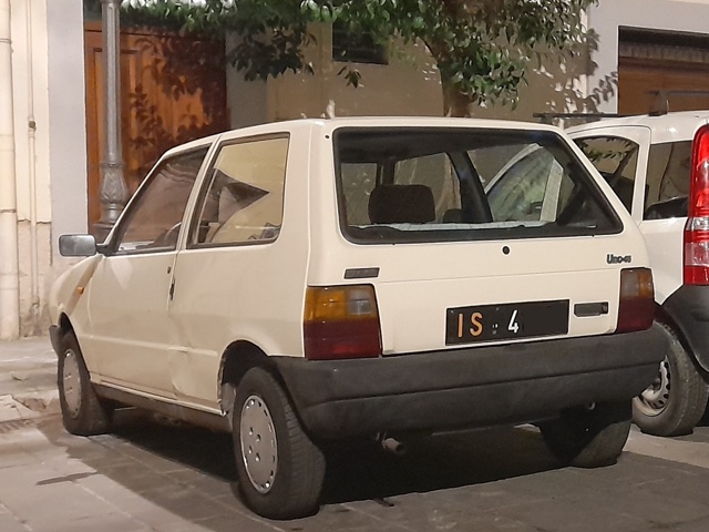 www.targhenere.net/gallery2/wp-content/uploads/2022/02/fiat_uno_i_3p_45_tonymura_tn41939.jpg