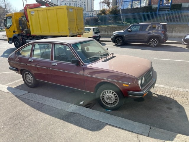 www.targhenere.net/gallery2/wp-content/uploads/2022/03/lancia_beta_13_top3_laterale.jpg