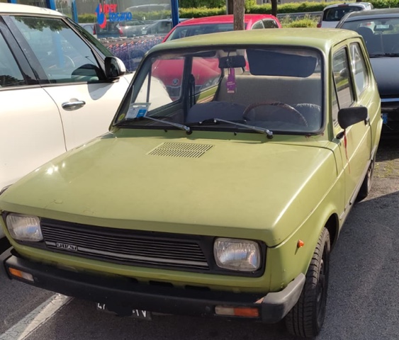 www.targhenere.net/gallery2/wp-content/uploads/2022/04/fiat127_gabford_tn49871_01.jpg