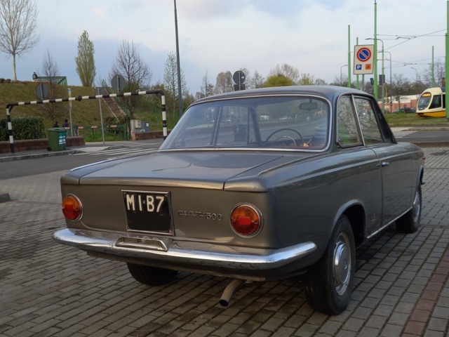www.targhenere.net/gallery2/wp-content/uploads/2022/04/fiat1500vignales4_01.jpg
