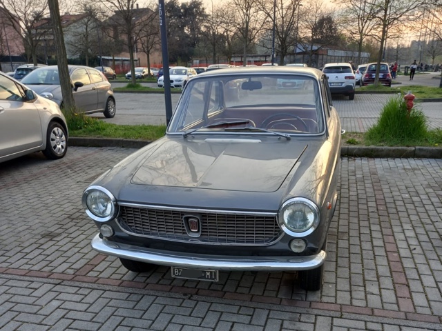 www.targhenere.net/gallery2/wp-content/uploads/2022/04/fiat1500vignales4_02.jpg