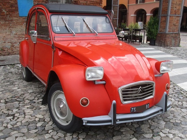www.targhenere.net/gallery2/wp-content/uploads/2022/05/2cv4_a.jpg