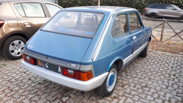 www.targhenere.net/gallery2/wp-content/uploads/2022/05/fiat127_king_tn27771_01.jpg