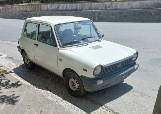 www.targhenere.net/gallery2/wp-content/uploads/2022/06/autobianchi_a112_2_lx.jpg