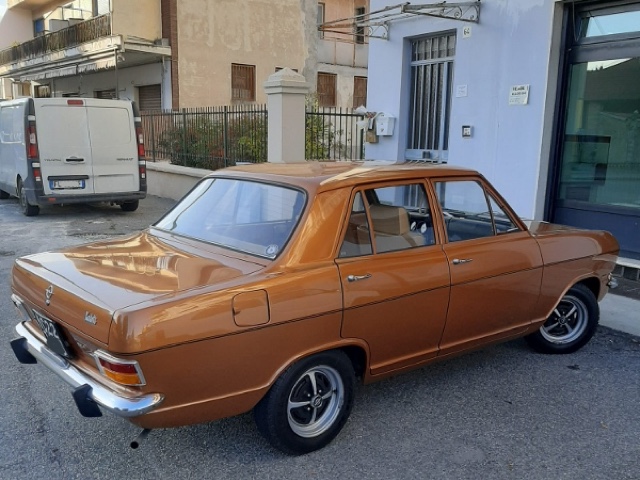 www.targhenere.net/gallery2/wp-content/uploads/2022/06/opel_kadett_10_1973_1.jpg