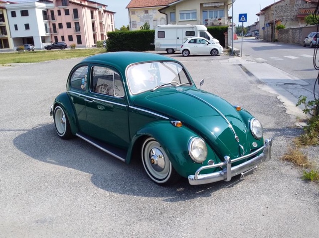 www.targhenere.net/gallery2/wp-content/uploads/2022/06/volkswagen_maggiolino_1200_1965_2.jpg
