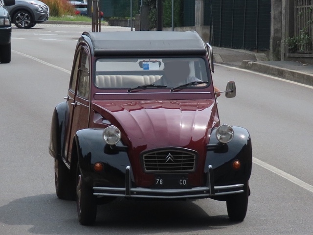 www.targhenere.net/gallery2/wp-content/uploads/2022/07/2cv_co_76_classicauto_tn1237.jpg
