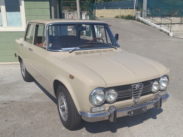 www.targhenere.net/gallery2/wp-content/uploads/2022/07/alfa_romeo_giulia_13_super.jpg
