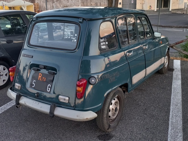 www.targhenere.net/gallery2/wp-content/uploads/2022/07/renault_4_1_argiuliasuper_tn58582.jpg
