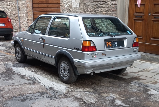 www.targhenere.net/gallery2/wp-content/uploads/2022/07/volkswagen_golf_1_1_argiuliasuper_tn58420.jpg