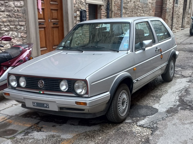 www.targhenere.net/gallery2/wp-content/uploads/2022/07/volkswagen_golf_2_1_argiuliasuper_tn58420.jpg