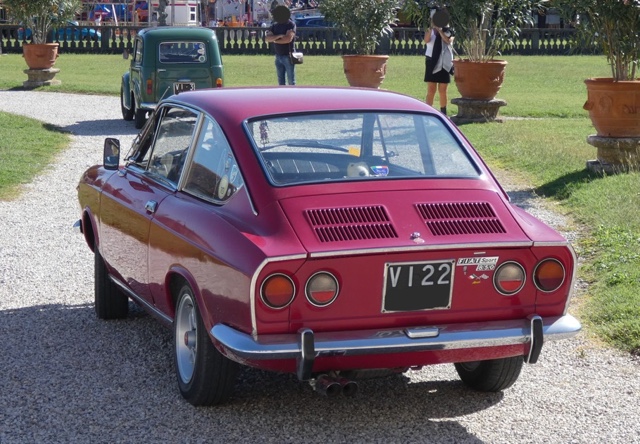 www.targhenere.net/gallery2/wp-content/uploads/2022/09/fiat850coupe_gabford_tn_19935_01.jpg