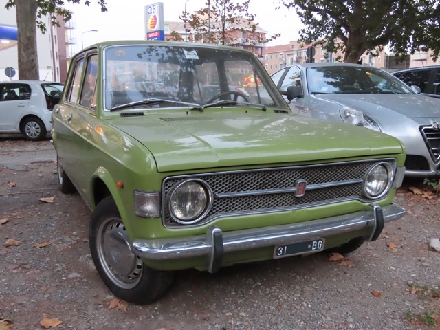 www.targhenere.net/gallery2/wp-content/uploads/2022/10/128_bg_anteriore_classicauto_tn36102.jpg