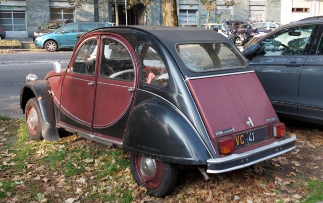 www.targhenere.net/gallery2/wp-content/uploads/2022/10/2cv_vc41_biohazard_tn61286.jpg