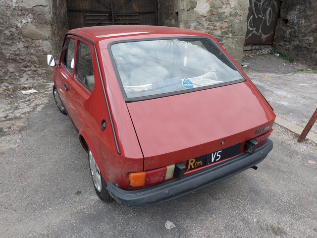www.targhenere.net/gallery2/wp-content/uploads/2022/10/fiat127_bue_tn35364_01.jpg