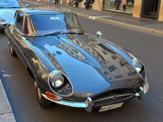 www.targhenere.net/gallery2/wp-content/uploads/2022/10/jaguar_e_type_2_argiuliasuper_tn69183.jpg