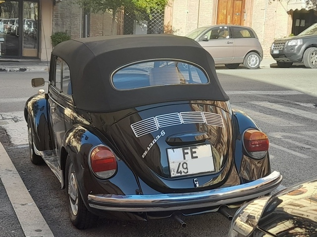 www.targhenere.net/gallery2/wp-content/uploads/2022/11/volkswagen_maggiolone_1303_cabriolet_-_1973_5_tonymura_tn66879.jpg