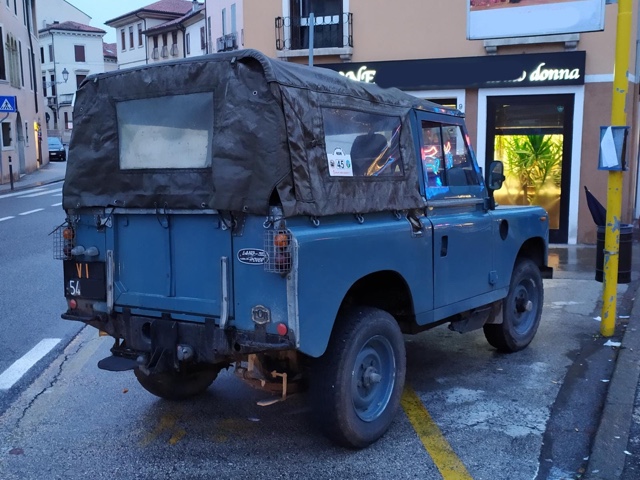 www.targhenere.net/gallery2/wp-content/uploads/2022/12/landrover_gabford_tn28631.jpg