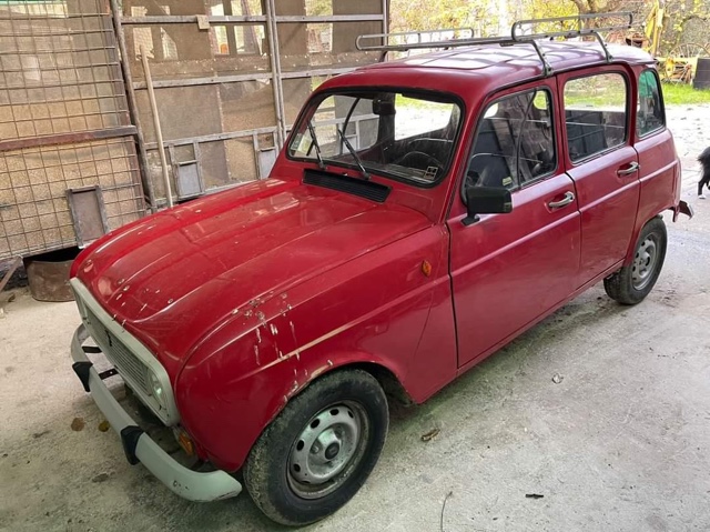 www.targhenere.net/gallery2/wp-content/uploads/2022/12/renault_41.jpg