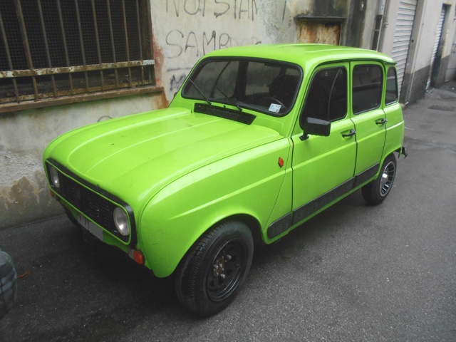 www.targhenere.net/gallery2/wp-content/uploads/2022/12/renault_4_feb22_front.jpg
