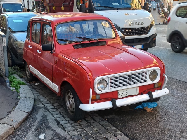 www.targhenere.net/gallery2/wp-content/uploads/2022/12/renault_4_gtl_2.jpg