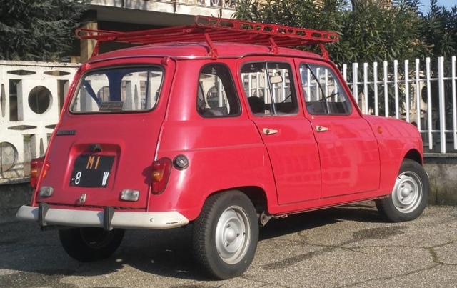 www.targhenere.net/gallery2/wp-content/uploads/2023/01/renault_4_tl_argiuliasuper_tn42687.jpg