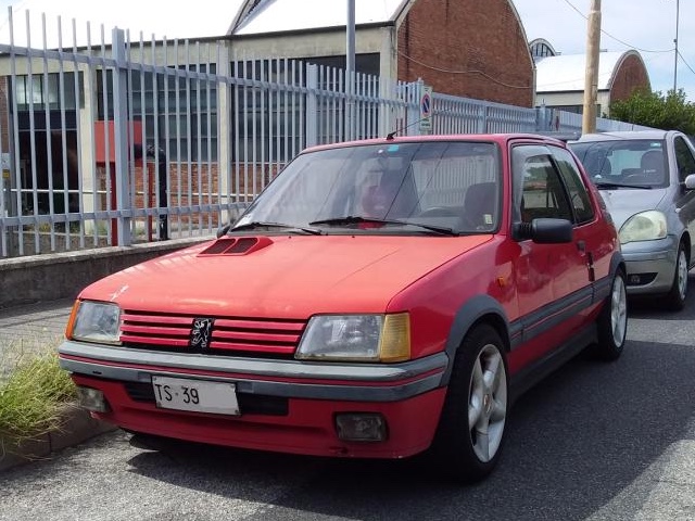 www.targhenere.net/gallery2/wp-content/uploads/2023/02/peugeot_205_gti_19_1990_1993_2.jpg