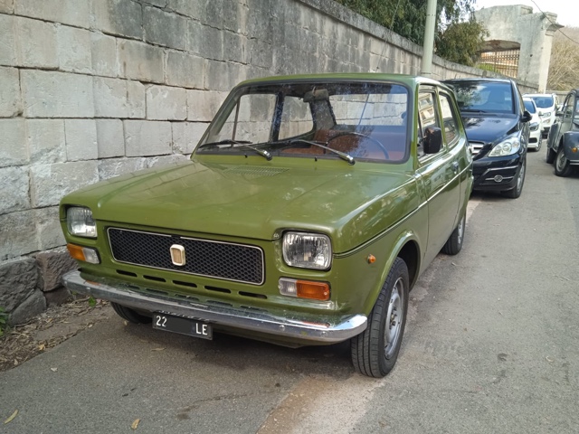 www.targhenere.net/gallery2/wp-content/uploads/2023/03/fiat127totalant.jpg