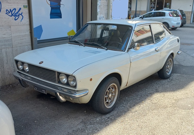 www.targhenere.net/gallery2/wp-content/uploads/2023/03/fiat_128_sport_coupe_2_argiuliasuper_tn12094.jpg