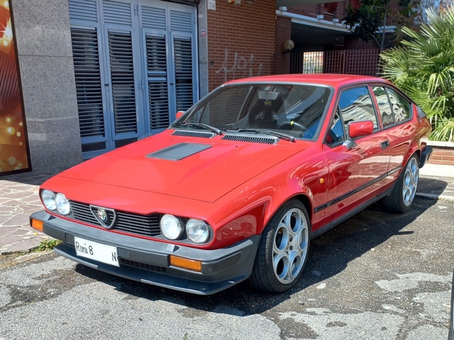 www.targhenere.net/gallery2/wp-content/uploads/2023/04/alfa_romeo_gtv_2.jpg