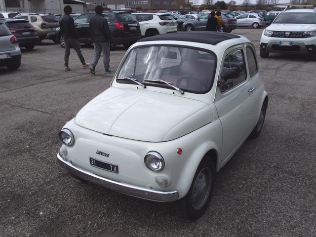 www.targhenere.net/gallery2/wp-content/uploads/2023/04/fiat_500_r_1975_2.jpg