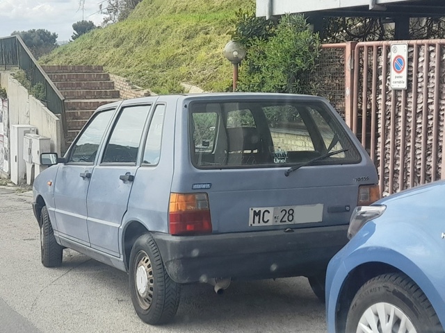 www.targhenere.net/gallery2/wp-content/uploads/2023/04/fiat_uno_i_5p_55_s_tonymura_tn56798.jpg
