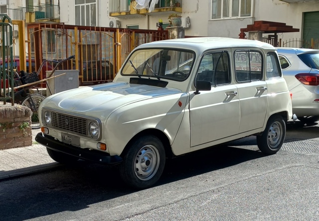 www.targhenere.net/gallery2/wp-content/uploads/2023/05/renault_4_tl_2_2.jpg