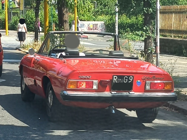 www.targhenere.net/gallery2/wp-content/uploads/2023/06/alfa_romeo_spider_1300_junior_3.jpg