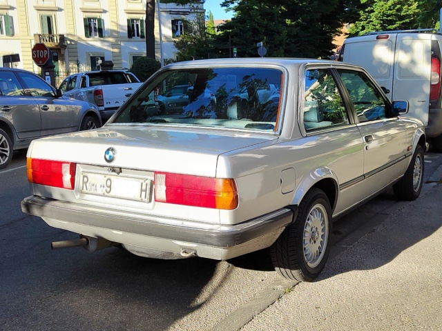 www.targhenere.net/gallery2/wp-content/uploads/2023/06/bmw_e30_rm9h.jpg