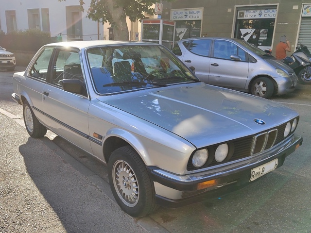 www.targhenere.net/gallery2/wp-content/uploads/2023/06/bmw_e30_rm9h_1.jpg