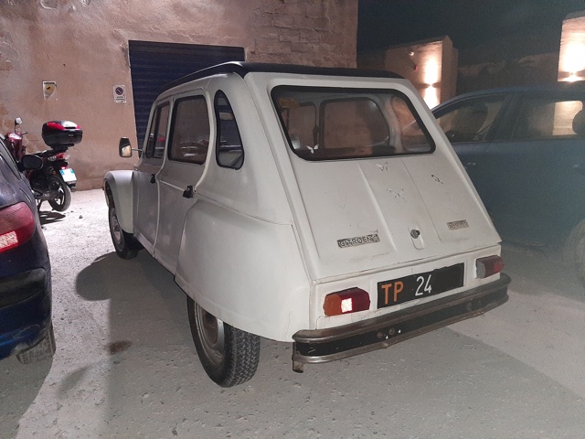 www.targhenere.net/gallery2/wp-content/uploads/2023/07/citroen_dyane_retro_oinotna_tn45837.jpg