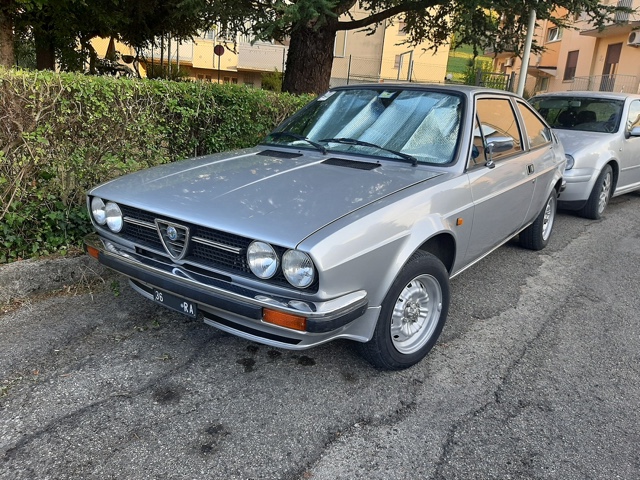 www.targhenere.net/gallery2/wp-content/uploads/2023/08/alfa_romeo_alfasud_sprint_oinotna_tn42364.jpg