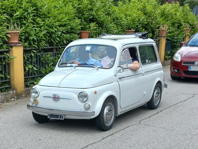 www.targhenere.net/gallery2/wp-content/uploads/2023/08/fiat_500_giardiniera_2.jpg