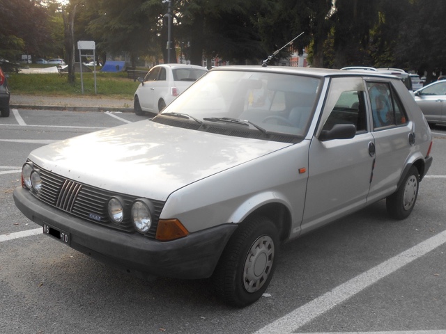 www.targhenere.net/gallery2/wp-content/uploads/2023/08/fiat_ritmo_lug23_front.jpg