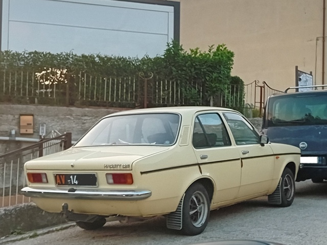 www.targhenere.net/gallery2/wp-content/uploads/2023/09/opel_kadett_c_4p_12_s_tonymura_tn35967.jpg