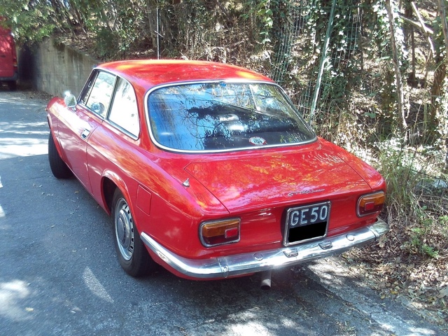 www.targhenere.net/gallery2/wp-content/uploads/2023/10/alfa_romeo_gt_1300_junior_ott23_retro_blowup_tn43128.jpg
