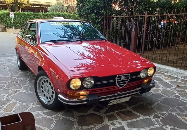 www.targhenere.net/gallery2/wp-content/uploads/2023/10/alfa_romeo_gtv_2000_3.jpg