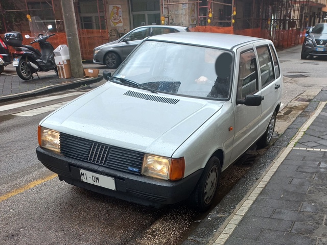 www.targhenere.net/gallery2/wp-content/uploads/2023/10/fiat_uno_2_2.jpg