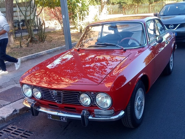 www.targhenere.net/gallery2/wp-content/uploads/2023/11/alfa_romeo_gt_junior_2.jpg
